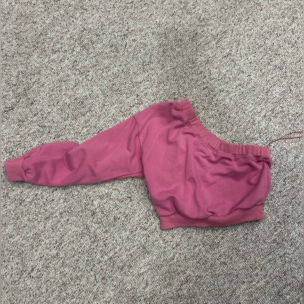 One shoulder sweatshirt